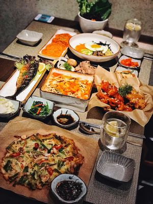 Huakai Mi Shang • Three Generations Korean Cuisine (Beijing Road Landmark Branch)