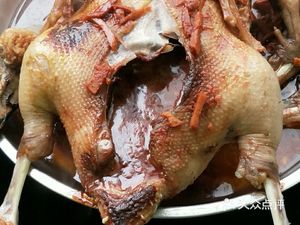 Senji Family Farm Courtyard