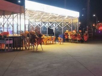 Zhou Zhi Wei · Seafood Congee Hot Pot