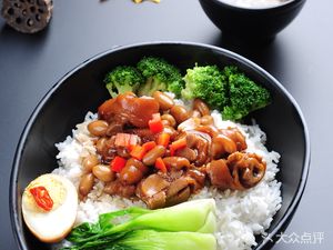 Qinji Chaoshan Pig Trotter Rice · Yuewei Fresh Soup Noodles (Xiejiao Branch)
