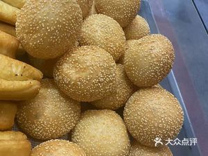 A Qin Bao Dian (Tonghe Street Store)