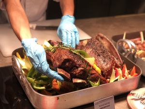 Nanhu Holiday Hotel · The BUZZ All-Day Buffet (Tonghe Branch)
