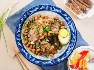 Hunan Bone Soup Rice Noodles