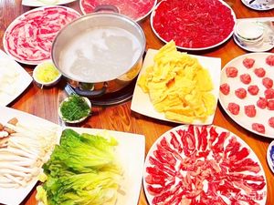 No. 5 Flower Field Beef Hot Pot (Dagang Branch)