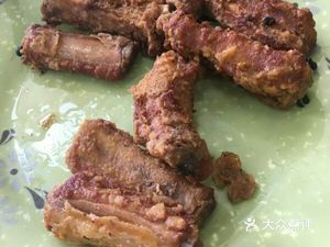 Liùzǎi Fish and Pig's Intestine Stewed Chicken