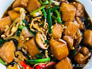 Tufuling Chicken and Pigeon Farmhouse