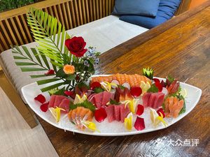 Lianhu Art Garden · Shrimp Banquet