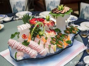 Luhu Pavilion Leisure Center