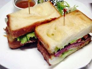 Chen's Authentic Longjiang Pork Trotter Rice (Xintai Street Store)