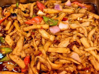 Guangdong Dim Sum Meets Hunan Fresh Stir-Fry