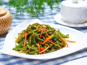 Family Pig Bone Soup Rice Noodles (Shatou Branch)