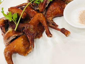 Huangpu Huayuan Restaurant · Banquet Hall