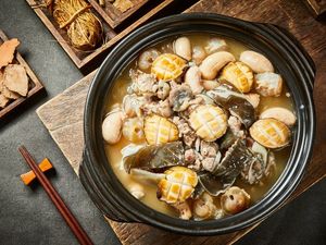 Longyangmen Soft-Shelled Turtle Chicken Beef Tripe Pot