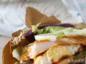 Shiye Creative Light Meals (Jixiang Beiyuan Branch)