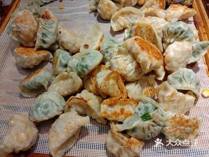 Aqin Bao Dian (Changgang Community Store)