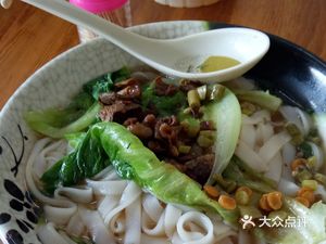 Ming Zheng Rice Noodle King (Luojia Comprehensive Market Branch)