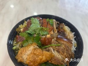 Hongji Authentic Longjiang Pig's Trotter Rice (Dayuan Branch)