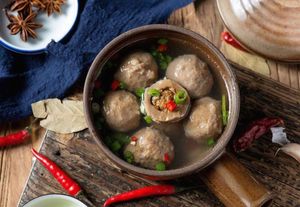 Tangzhi Bubble Chicken · Mixed Rice