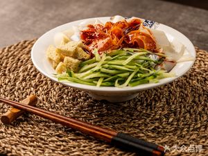 Yipinxiang Luwei Fang (Yongtai City Street Store)