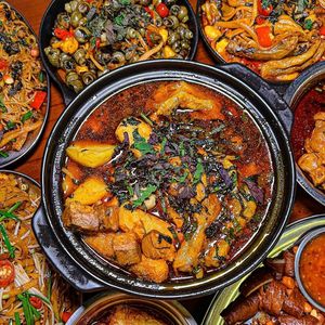 Luogongguan · Duck Feet and Snail Pot · Stir-Fried Snail Noodles (Yuancun Store)