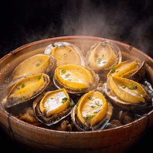 Baoma Ye First Abalone Chicken (Changlong Store)