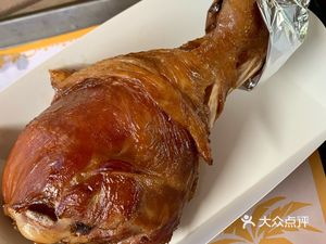 Guangzhou Chimelong Water Park - Treehouse Restaurant