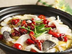 Chongqing Old Hot Pot · Paper-Wrapped Fish & Chicken Stew