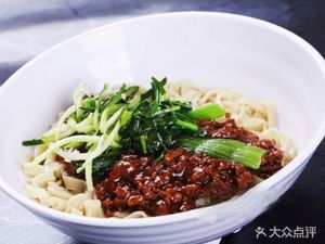 He He Catering · Soup · Noodles · Rice Noodles