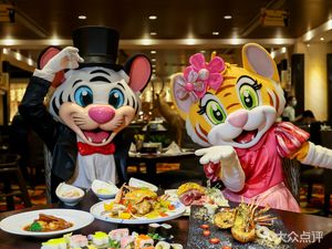 White Tiger Buffet · Real Tiger · Scenic Buffet Restaurant (Guangzhou Chimelong Hotel)