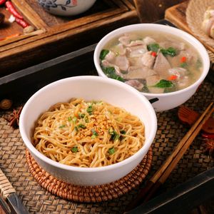 Weizhengxuan Kejia Sanji Di · Steamed Rice Noodles