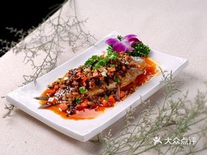 Eight Big Four Small Home-style Dishes