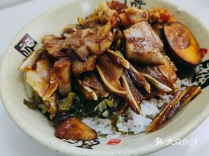 Chaowei Food Hall (Yafenting Center Store)