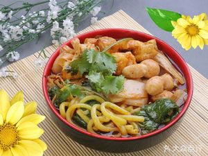 Jiayuan Clay Pot Spicy Hot Pot (Yixue Street Store)