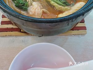 Yuan Xiao'er Clay Pot Spicy Hot Pot (Xiangtai Apartment Store)