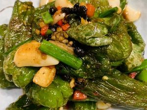 Jingzhou Local Cuisine Restaurant (Dalu Zhuangyuan Branch)