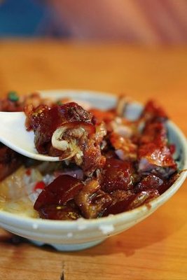 Yupin Longjiang Pig Trotter Rice (Nanguang Store)