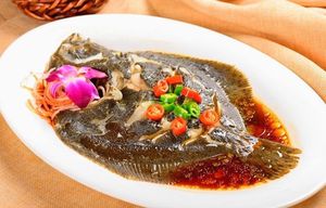 Huashan Yue Shi · Huaxi Grilled Fish (Nanshan Store)