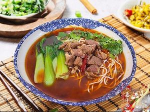 Yijia Small Noodles (Manjinghua Yingfeng Center Branch)