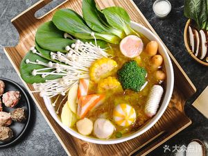 Gu Xiaojiao Spicy Hot Pot & Stir-fry (Kengzǐ Branch)
