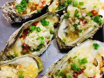 Litchi Wood Roasted Chicken with Zhanjiang Oysters King