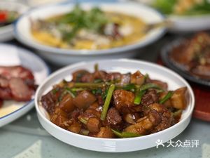 Jinzhong Nonghuang Cuisine & Seafood Hot Pot