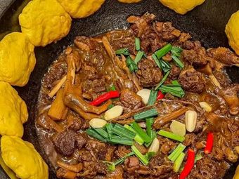 Xiaoming Northeast Dumplings Iron Pot Stew (Lin Feng Building Branch)