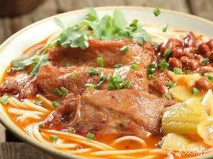 Datou Cheng · Hong Kong-style Pork Cutlet Spicy Rice Noodles