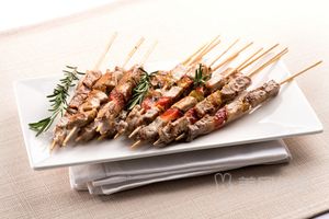 Jiu Yu Northeastern Specialty Smoked Sauce Pub (Zhonghai Kangcheng Garden Branch)