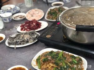 Zhou's Shantou Beef Noodle Shop