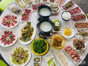 Shunde Zi Rice Water Hot Pot Fish Sashimi (HouRui Branch)