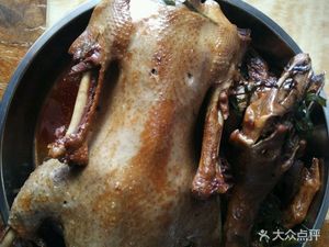 Dong's Roast Chicken Private Kitchen