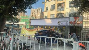 Qian Hendeng Guizhou Street Food Hot Pot (Bao'an Liutang Branch)