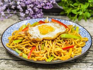 Fei You Intestine Rice Noodle King (Tongle Road Phoenix Food Street Store)