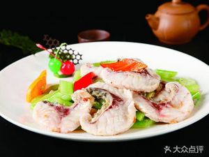 Wuwan Seafood Porridge · Hong Kong-style Dim Sum